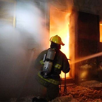 volunteer-firefighter volunteer-firefighter